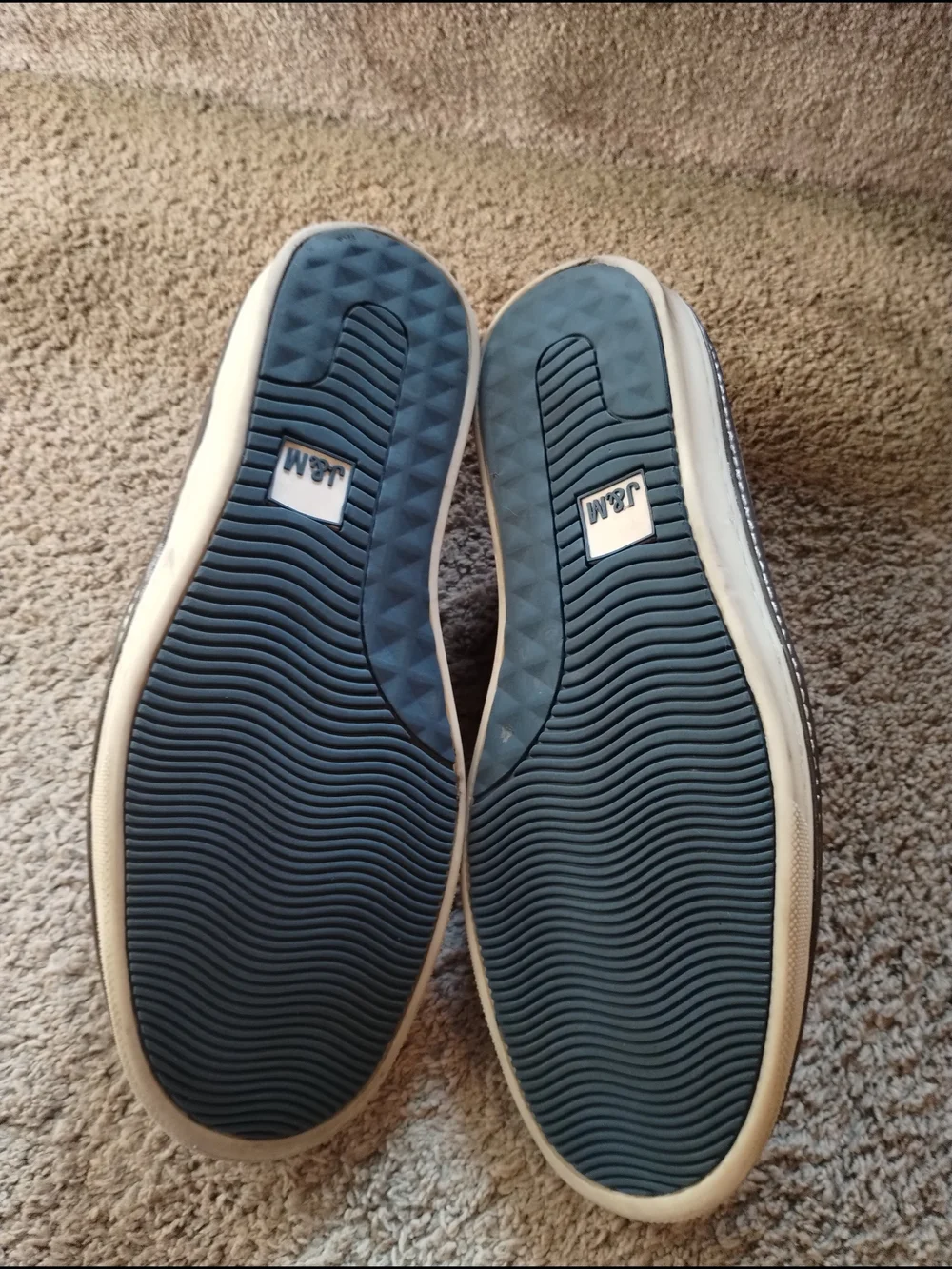 J &M Sheepskin Men's Brown Perforated Slip-On Casual Shoes Sz 10